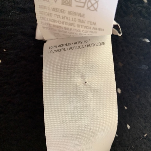 Isaac Mizrahi Live! Black Circle Scarf - Picture 4 of 4